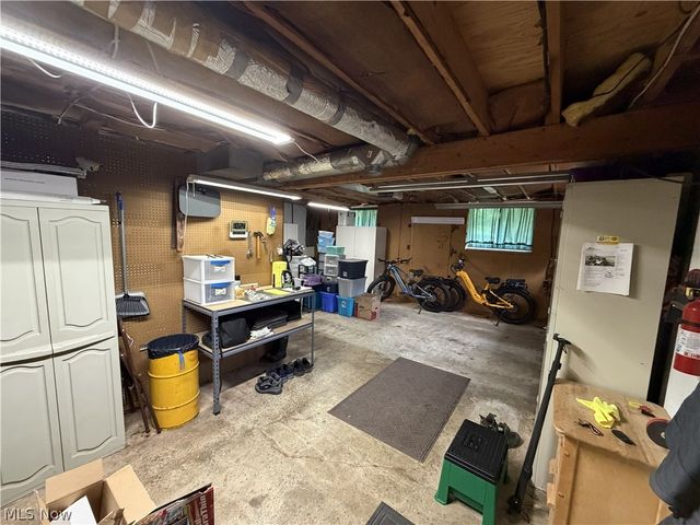 267 Roberts Drive, Belpre, OH 45714