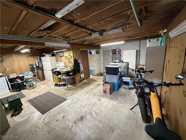 267 Roberts Drive, Belpre, OH 45714