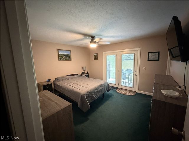 267 Roberts Drive, Belpre, OH 45714