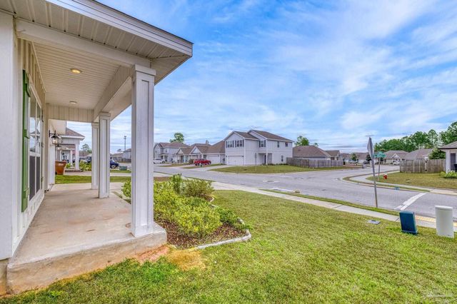 4074 Blaney Ln, Pace, FL 32571