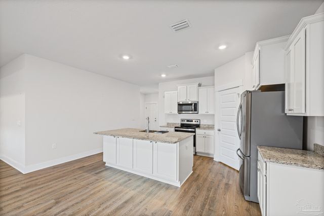 4074 Blaney Ln, Pace, FL 32571