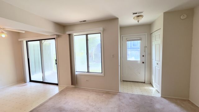 485 Harrison Court, Vernon Hills, IL 60061