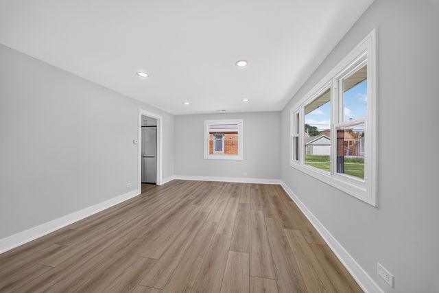 10322 S Millard Avenue, Chicago, IL 60655