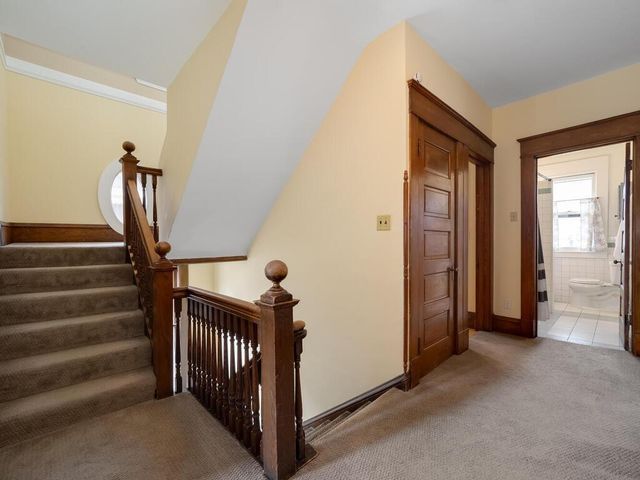 937 Laurel Avenue, Saint Paul, MN 55104