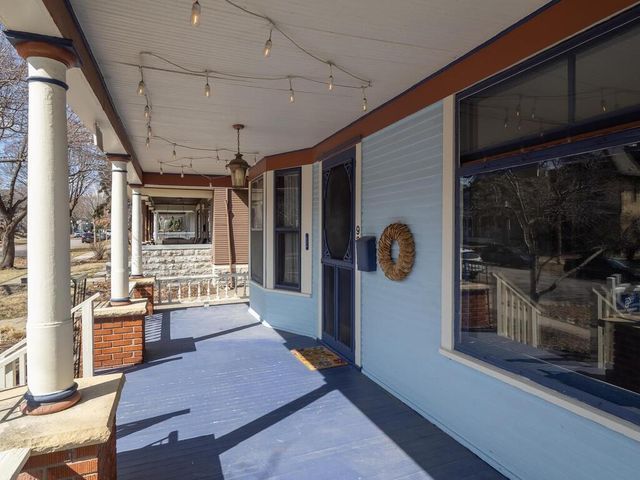 937 Laurel Avenue, Saint Paul, MN 55104