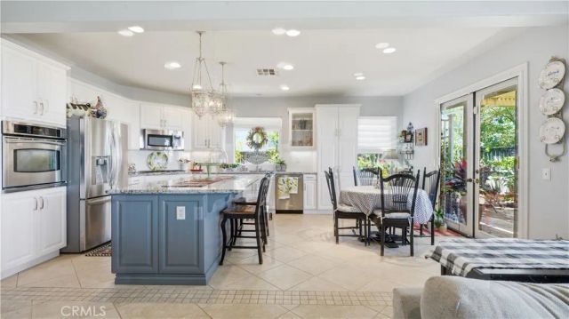 17076 First Light, Riverside, CA 92503