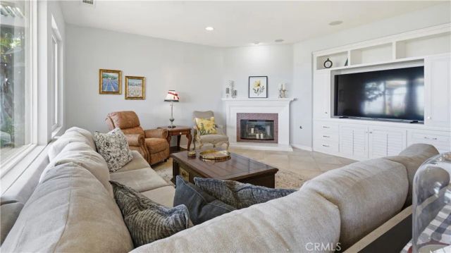 17076 First Light, Riverside, CA 92503