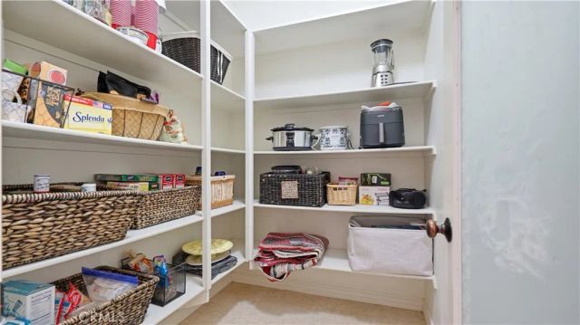 17076 First Light, Riverside, CA 92503