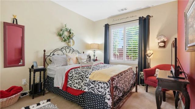 17076 First Light, Riverside, CA 92503