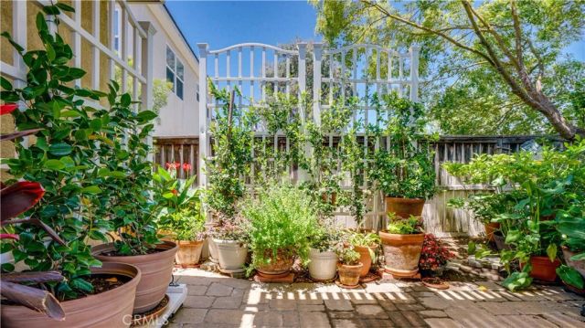 17076 First Light, Riverside, CA 92503