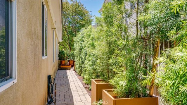 17076 First Light, Riverside, CA 92503