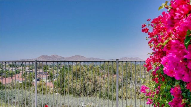 17076 First Light, Riverside, CA 92503