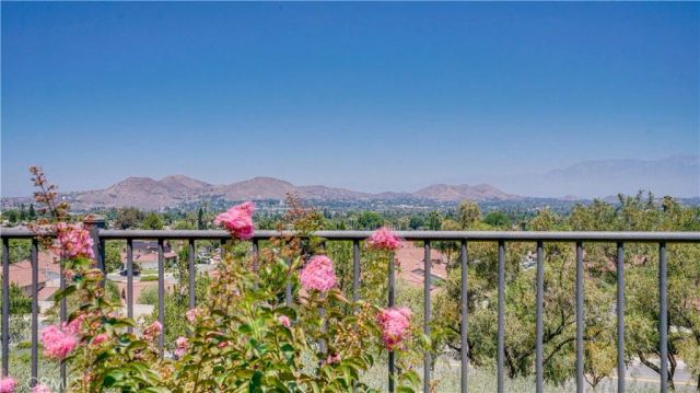 17076 First Light, Riverside, CA 92503