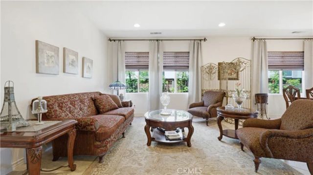 17076 First Light, Riverside, CA 92503