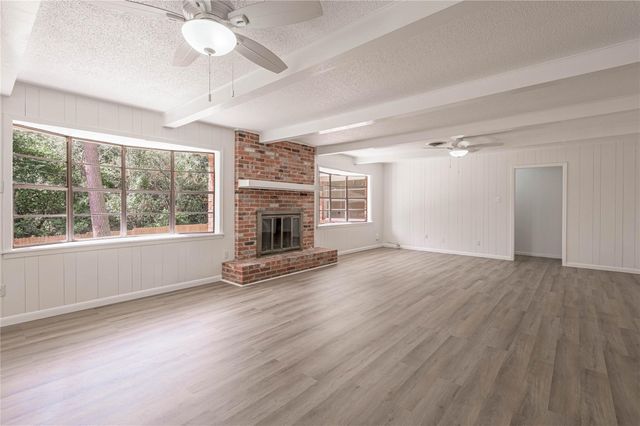 1701 25th Street, Huntsville, TX 77340