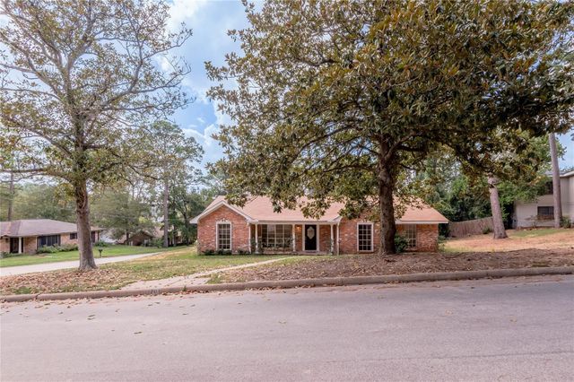 1701 25th Street, Huntsville, TX 77340