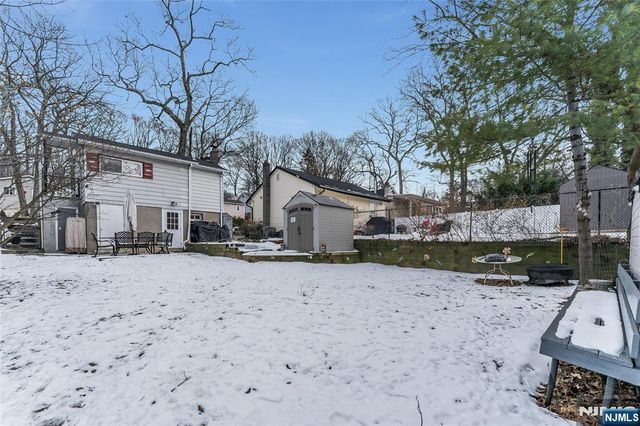 148 Bucknell Trail, Hopatcong, NJ 07843