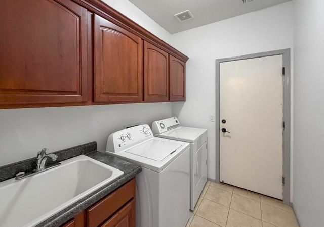 7085 W Andrew Lane, Peoria, AZ 85383