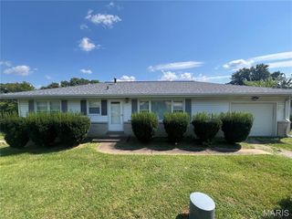 5896 Hawkins Fuchs Road, St Louis, MO 63129