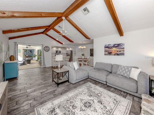 1215 PARADISE WAY, Venice, FL 34285