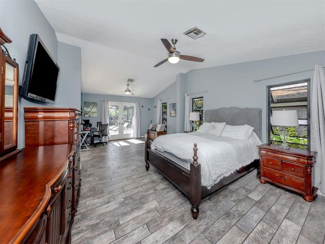 1215 PARADISE WAY, Venice, FL 34285