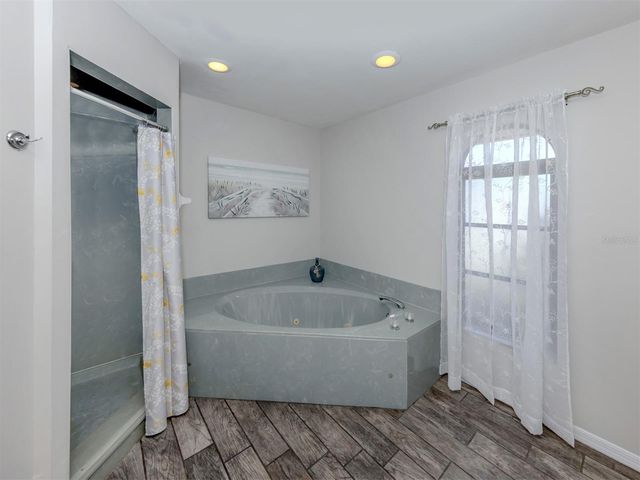 1215 PARADISE WAY, Venice, FL 34285