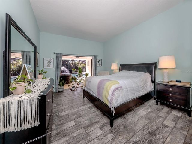 1215 PARADISE WAY, Venice, FL 34285