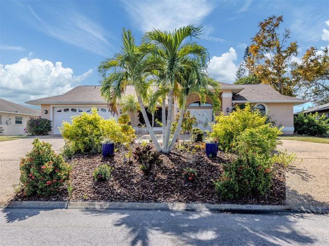 1215 PARADISE WAY, Venice, FL 34285