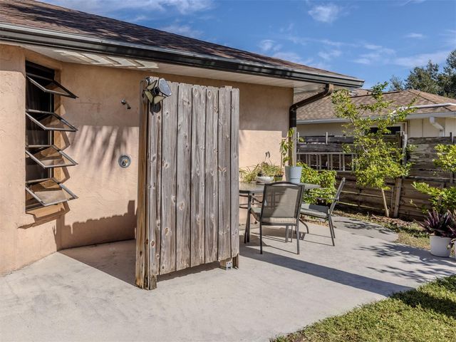 1215 PARADISE WAY, Venice, FL 34285