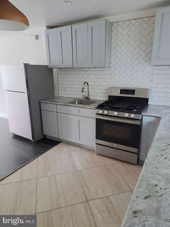 2032 WILDER ST, PHILADELPHIA, PA 19146 — photo 2