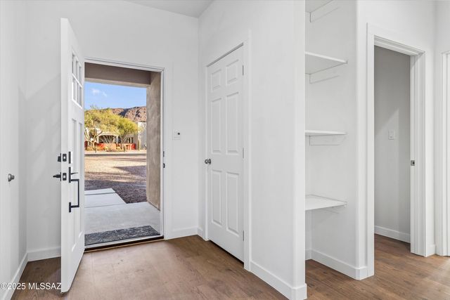 5631 W Lone Star Drive, Tucson, AZ 85713
