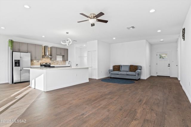 5631 W Lone Star Drive, Tucson, AZ 85713