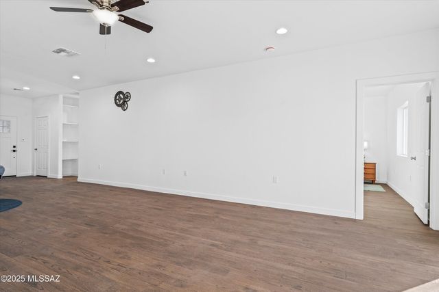 5631 W Lone Star Drive, Tucson, AZ 85713