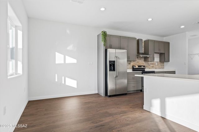 5631 W Lone Star Drive, Tucson, AZ 85713