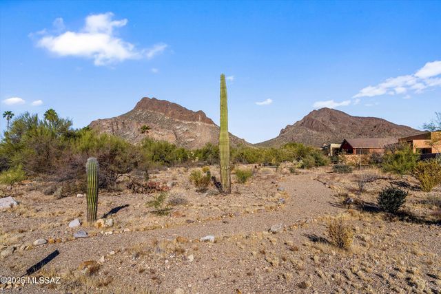 5631 W Lone Star Drive, Tucson, AZ 85713