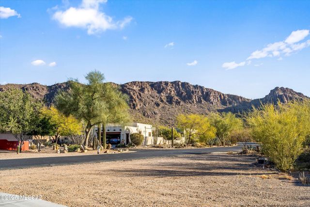 5631 W Lone Star Drive, Tucson, AZ 85713