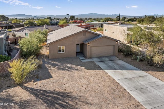 5631 W Lone Star Drive, Tucson, AZ 85713