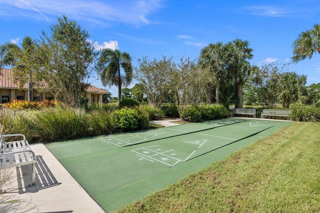 1594 SW Harbour Isles Circle, Port St. Lucie, FL 34986