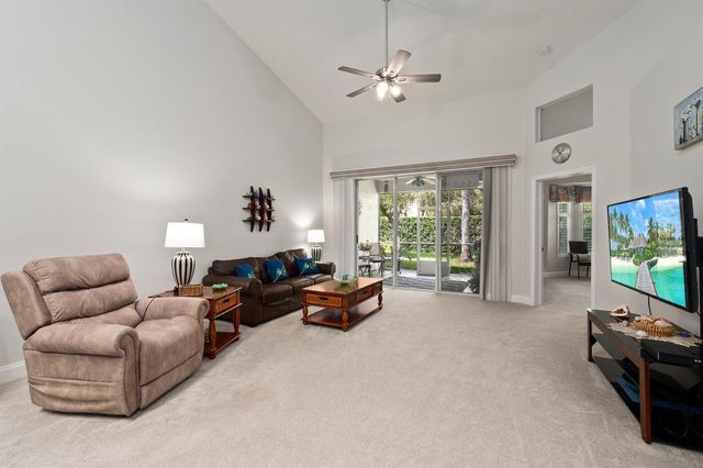 1594 SW Harbour Isles Circle, Port St. Lucie, FL 34986