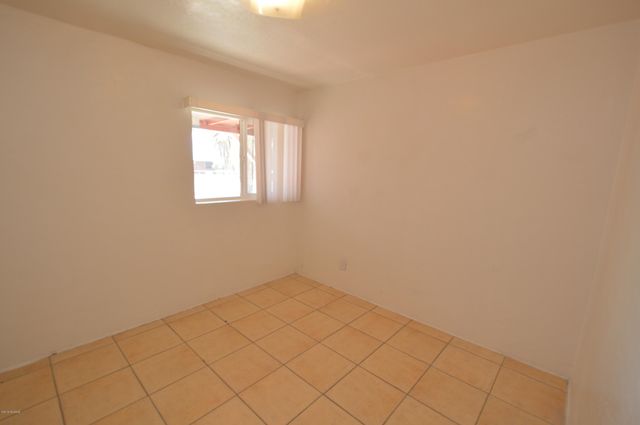 4633 E 19th Street, Tucson, AZ 85711