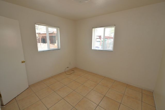 4633 E 19th Street, Tucson, AZ 85711