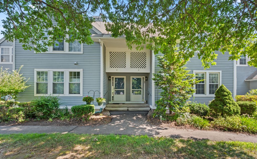 3 Fairmount Lane 3, Granby, CT 06035