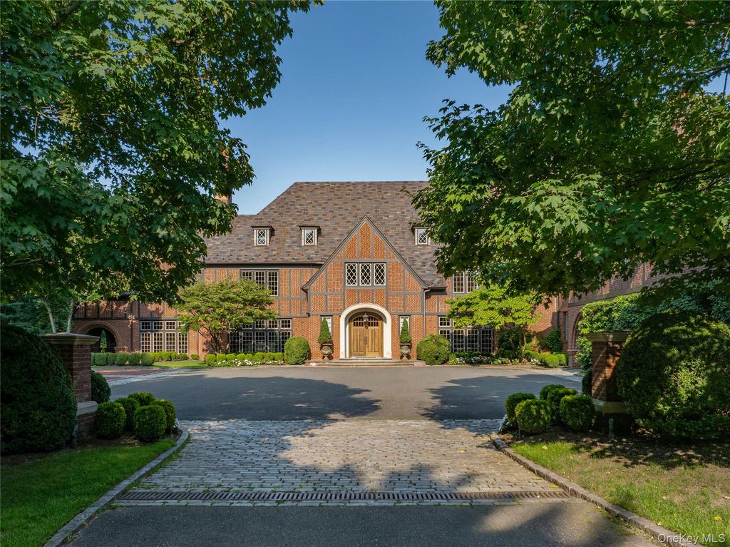 39 Chestnut Hill Drive, Upper Brookville, NY 11771 — photo 4