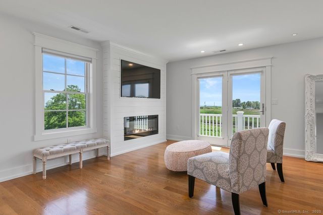 84 Cooper Avenue, Milford, CT 06460