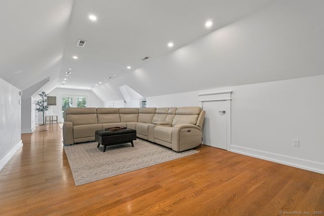 84 Cooper Avenue, Milford, CT 06460