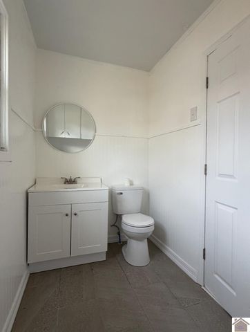 833 Cedar St., Calvert City, KY 42029