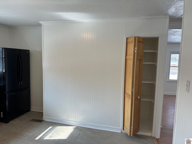 833 Cedar St., Calvert City, KY 42029