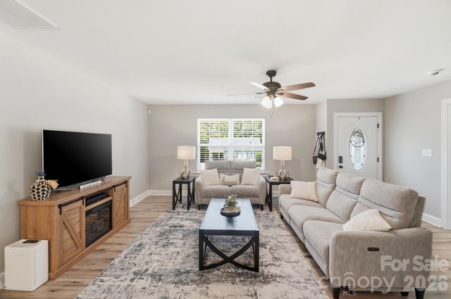 1217 Belmont Circle Drive, Lancaster, SC 29720