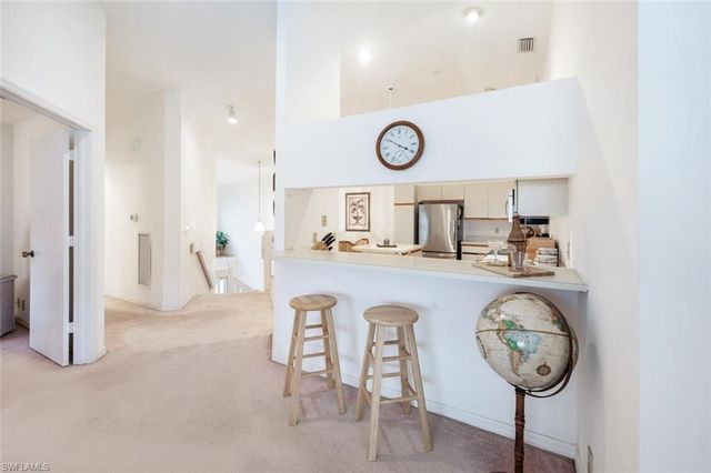 2141 Tama CIR # 202, Naples, FL 34112