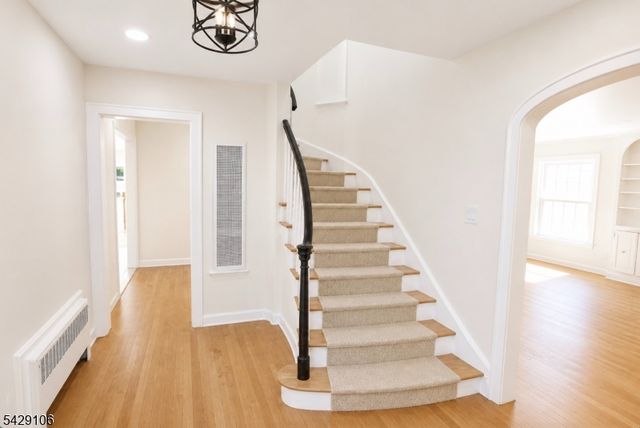 946 50 Park Ave, Elizabeth City, NJ 07208